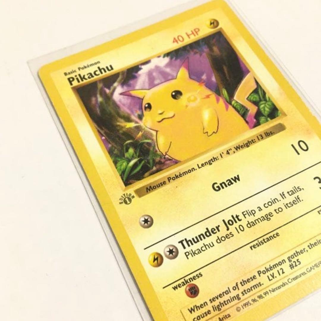 ポケモンカード 海外版のピカチュウ 初版の1st Edition