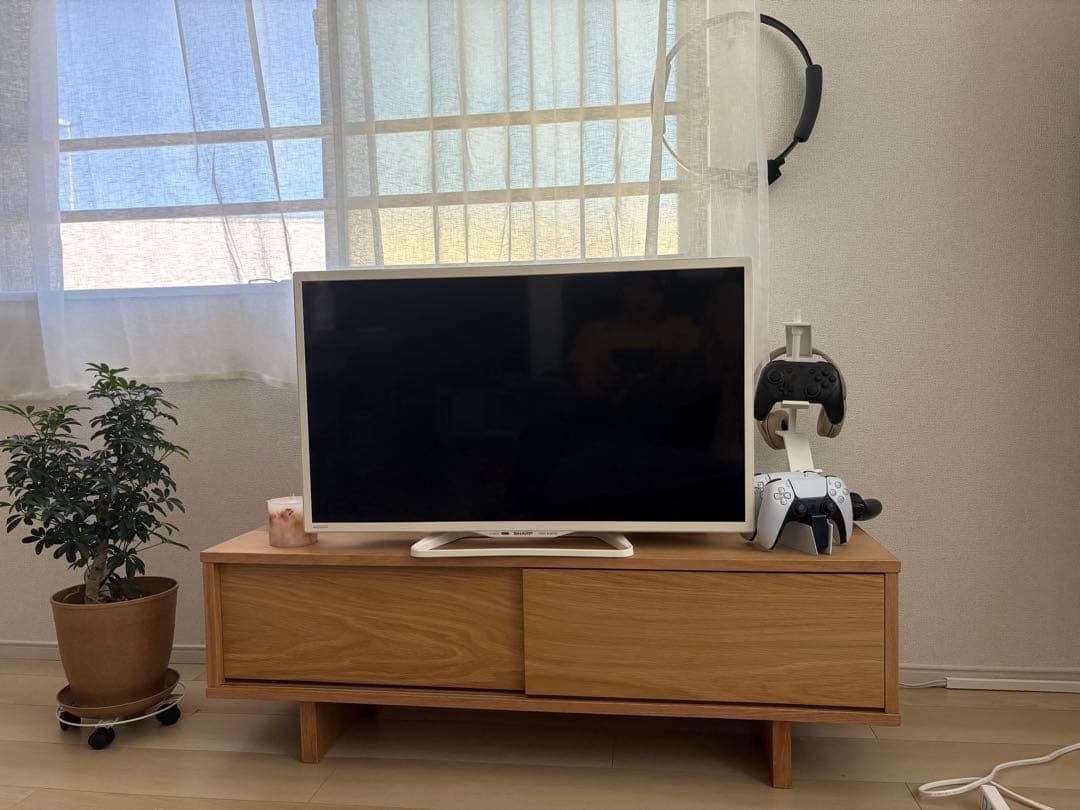 か*ず様 32インチ ホワイト液晶テレビ 本体　SHARP