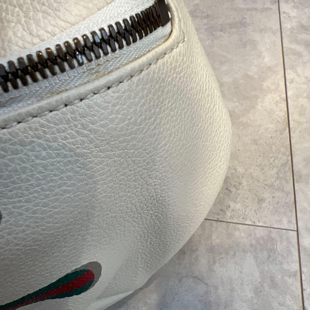 GUCCI ♡ロゴボディバッグ・ウエストポーチ