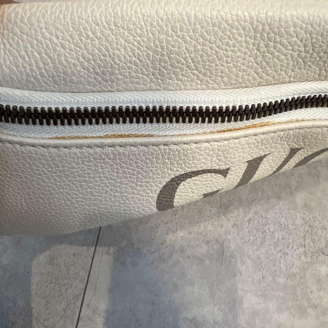 GUCCI ♡ロゴボディバッグ・ウエストポーチ