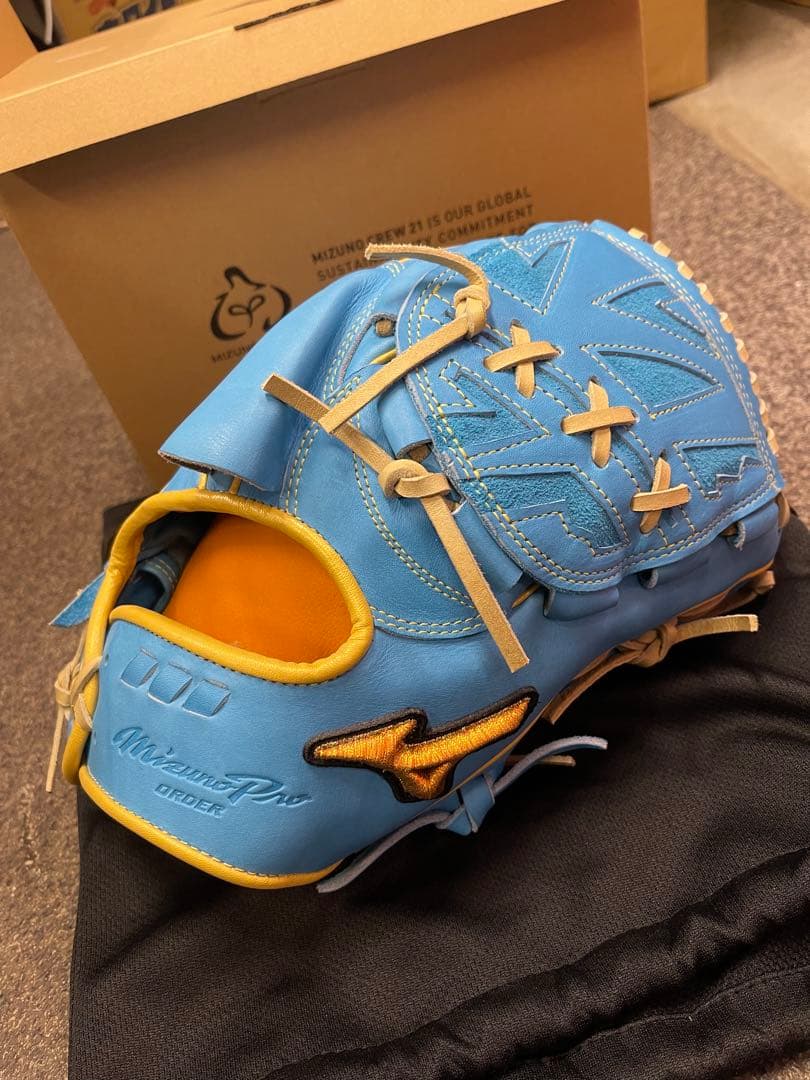 【早い者勝ち！】 ミズノプロオーダーグラブ 投手用