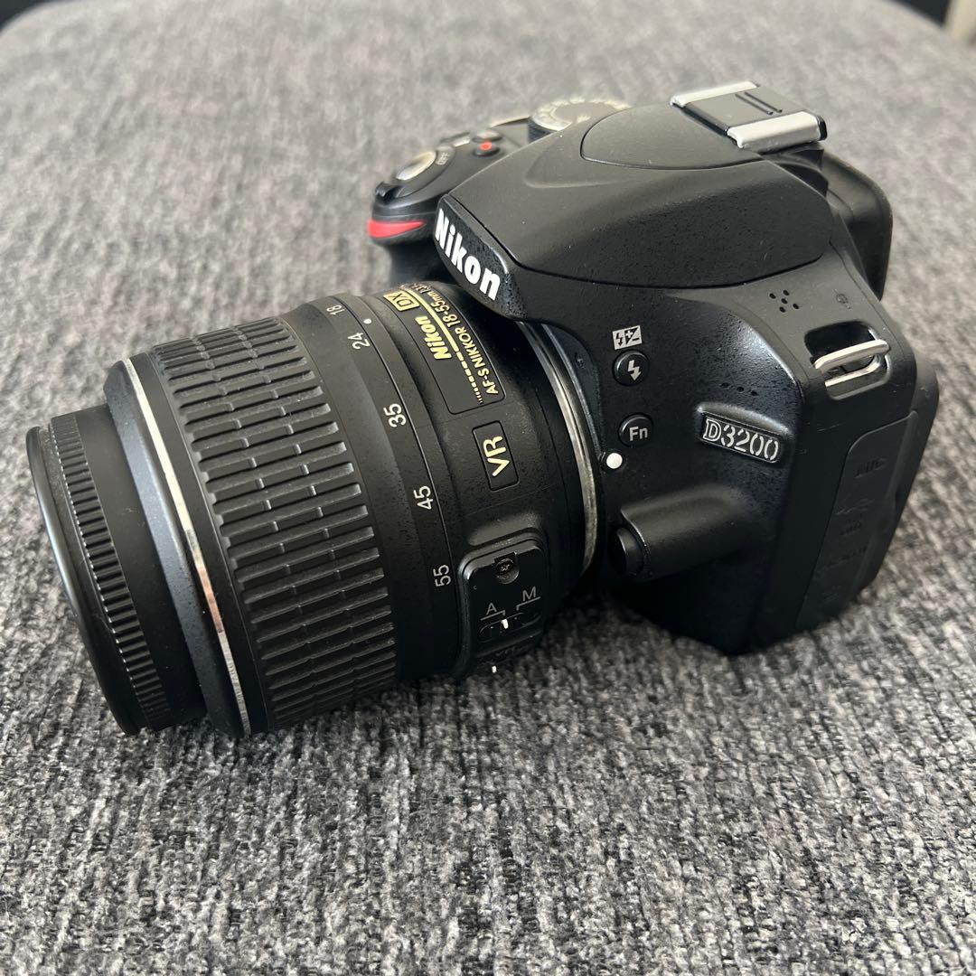 Nikon D3200 デジタル一眼レフ 本体とレンズセット