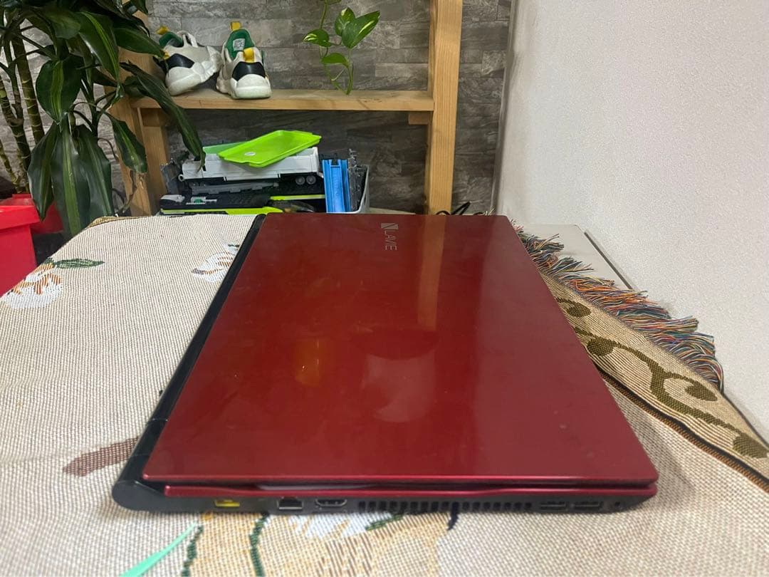 NEC LAVIE 初心者パソコンでもかんたん 15型 人気の赤 Blu-ray