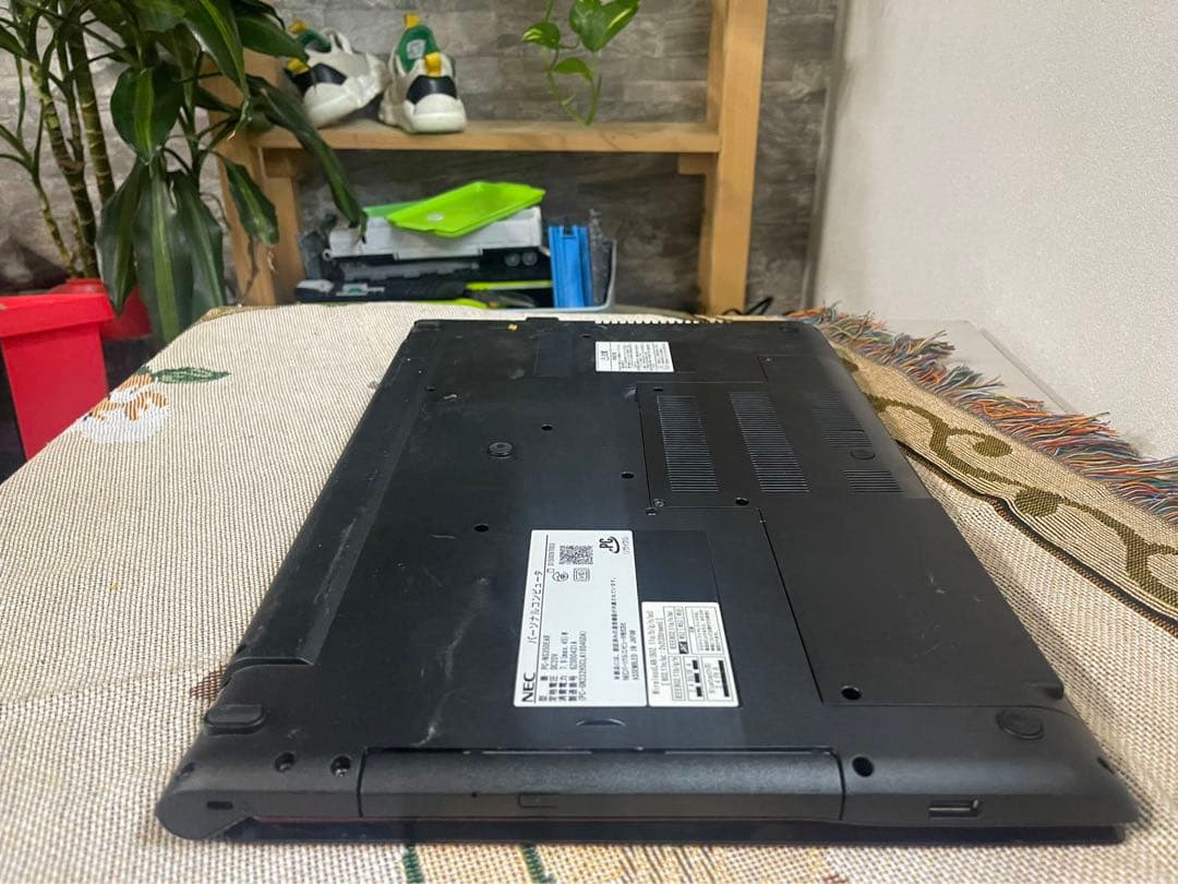 NEC LAVIE 初心者パソコンでもかんたん 15型 人気の赤 Blu-ray