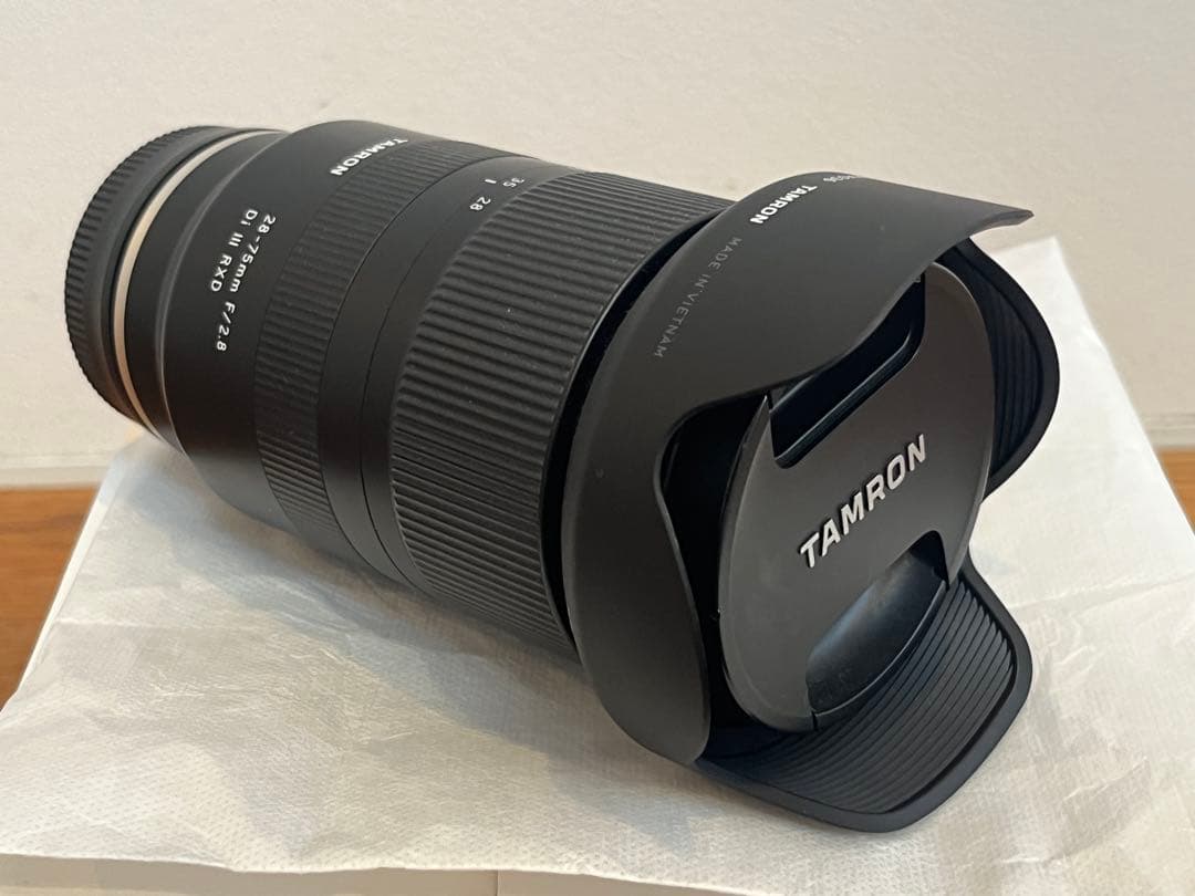 TAMRON 28-75mm F/2.8 Di III RXD 傷あり