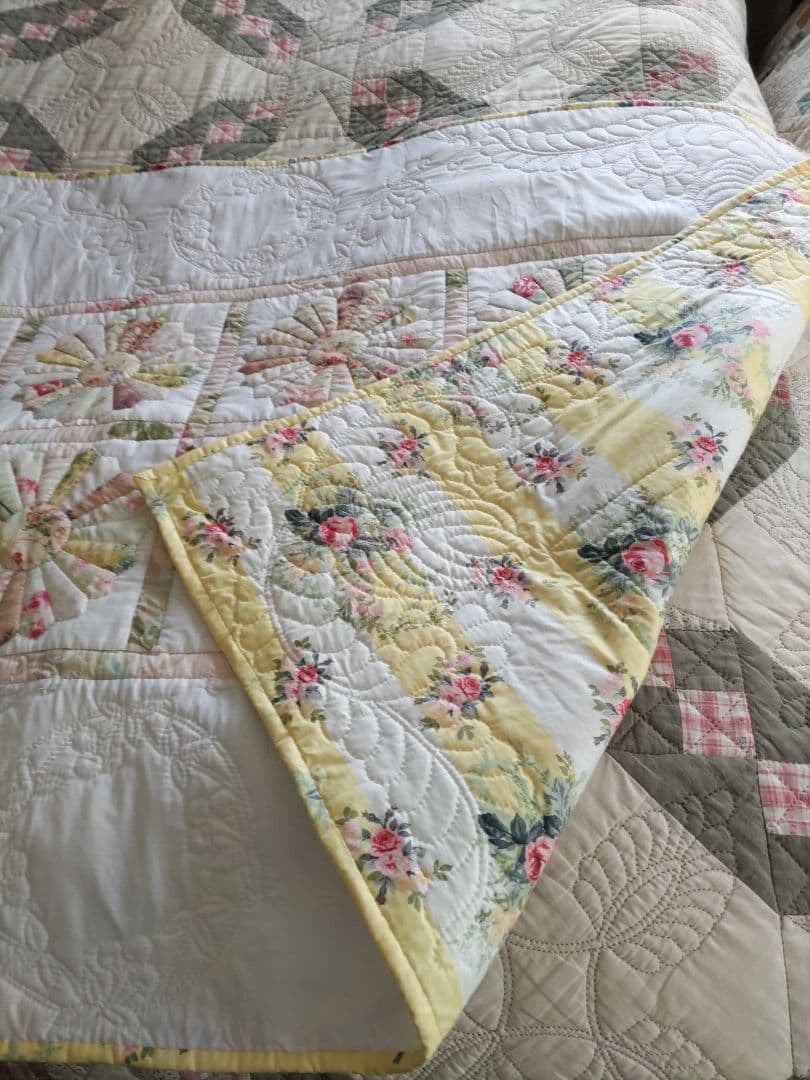 ミルクティー様オーダー専用品です。パッチワークキルトタペストリー