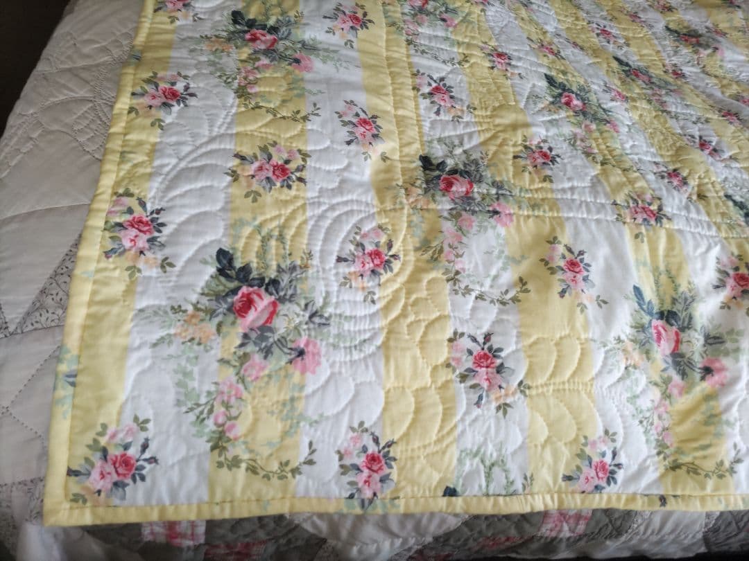 ミルクティー様オーダー専用品です。パッチワークキルトタペストリー