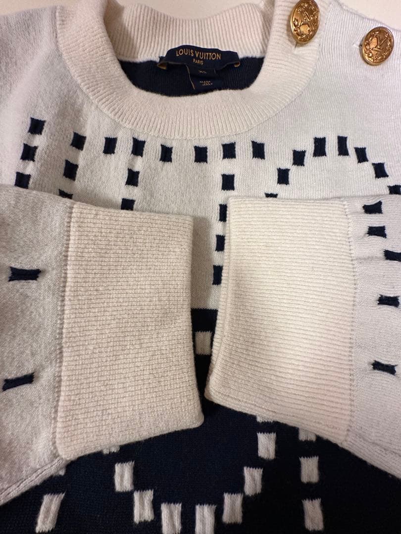 d*g様 Louis Vuitton ❤️オーバーサイズ ウール ニット セータ