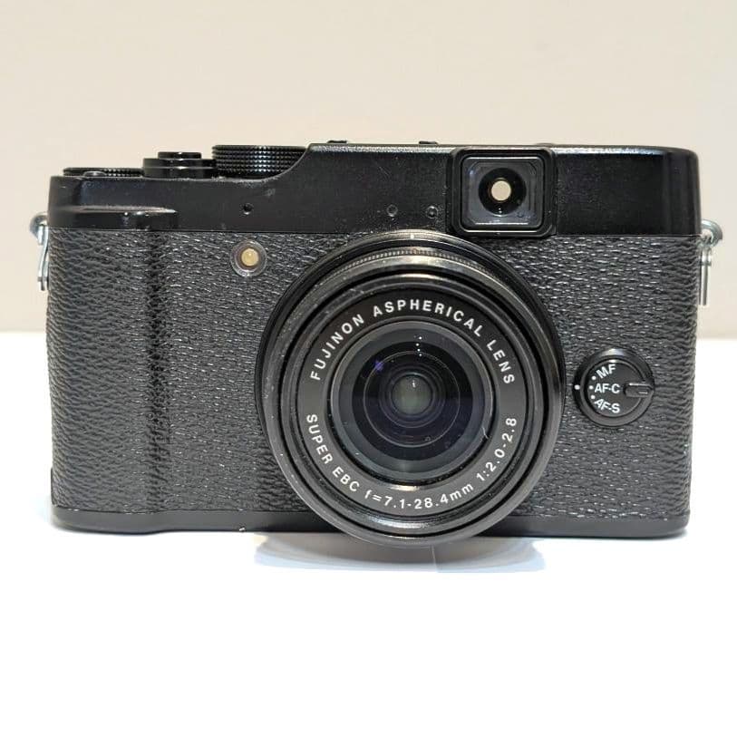 【ジャンク】 富士フイルム　X10 バッテリー付き Fujifilm