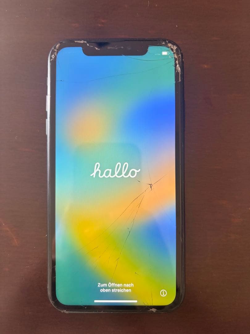 iPhone XR 画面割れ 【ジャンク品】128GB SIMフリー