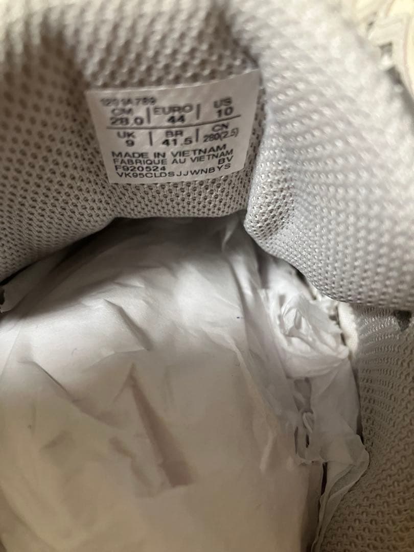 新品未使用 GEL-NYC CREAM/OYSTER GREY 28cm