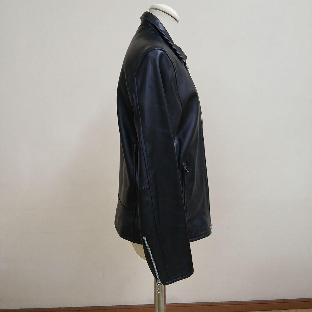 レトログレード襟つきシングルライダースシープスキン