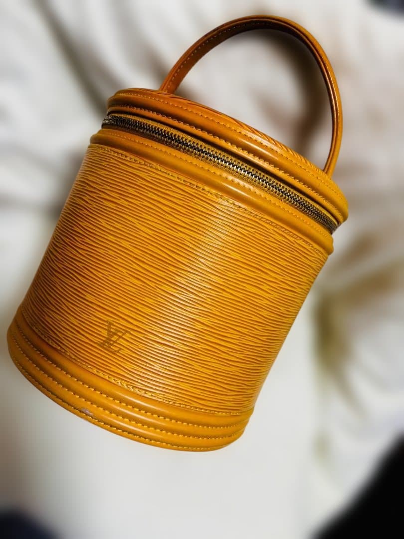 Louis Vuitton カンヌ エピ バニティバッグ