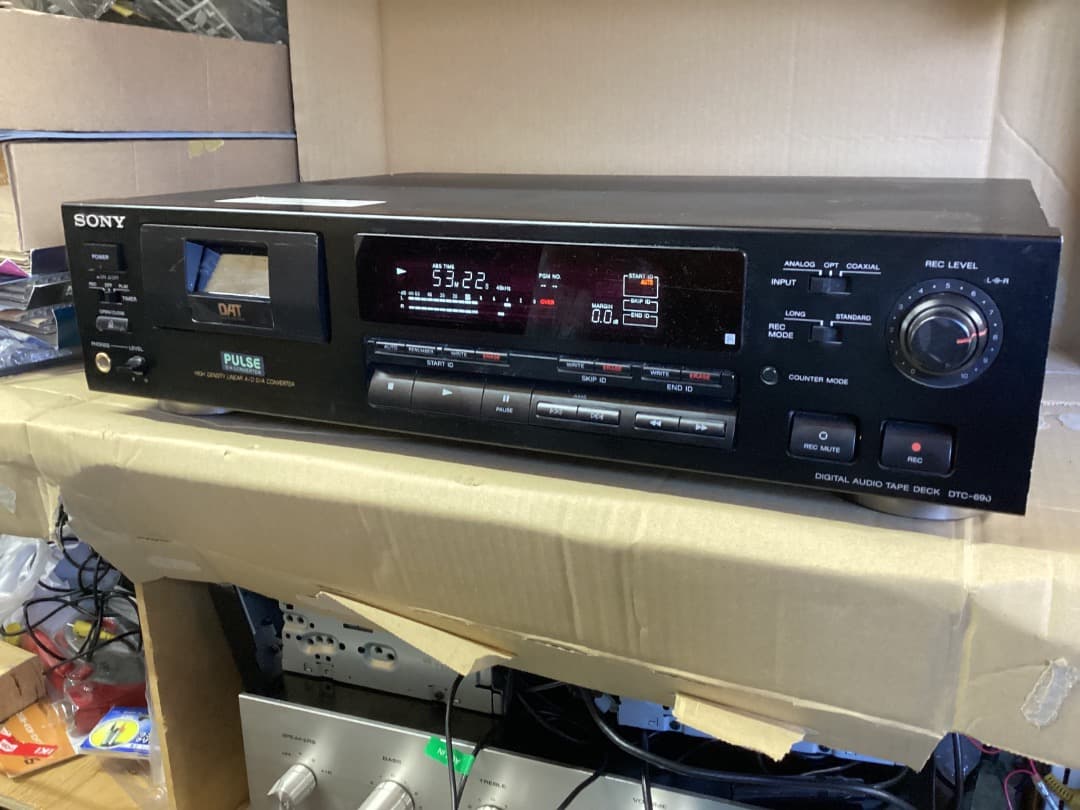 SONY PULSE DATデッキ　DTC 690 ジャンク　値下げ