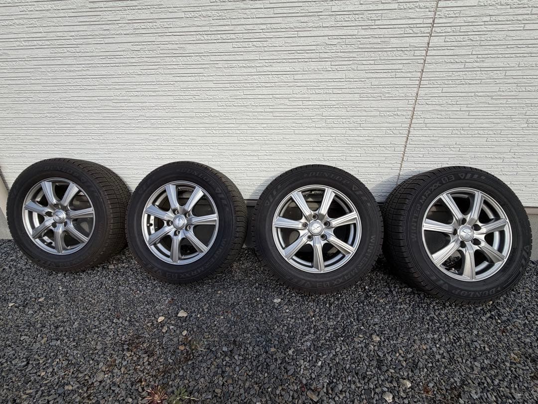 オデッセイハイブリッド　スタッドレスタイヤ　215/60R16