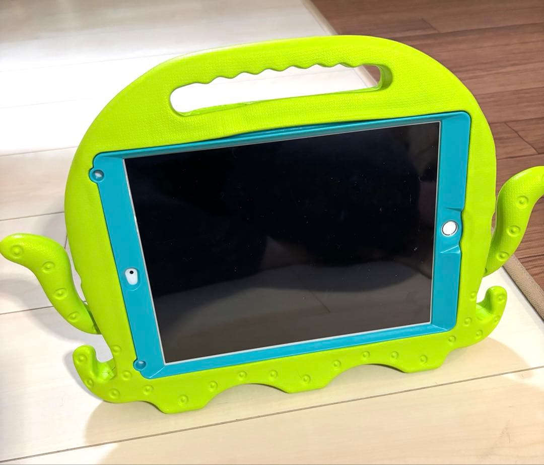iPad 第６世代⭐︎ケース付き⭐︎
