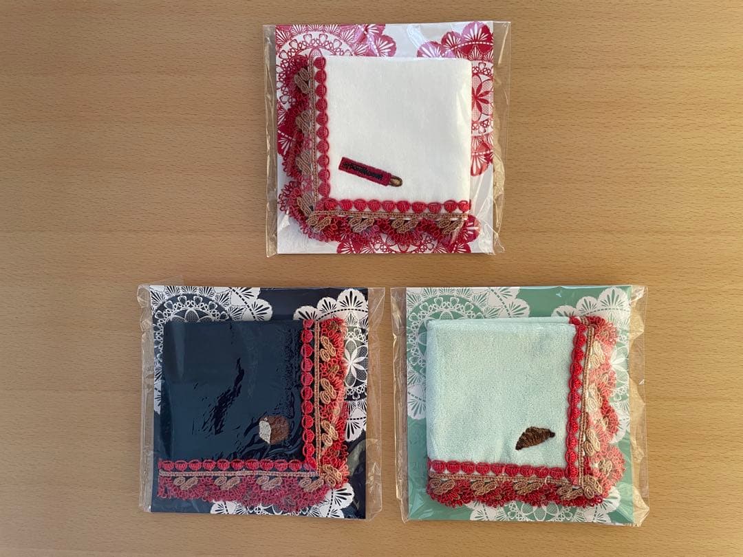 【新品・未使用】近沢レースx POMPADOUR コラボ ハンカチ（3枚セット）