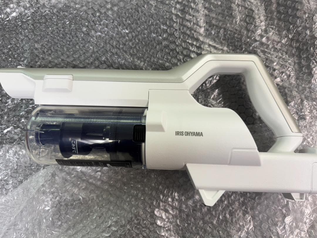 ②アイリスオーヤマ 充電式サイクロンスティッククリーナー SCD-120P-W