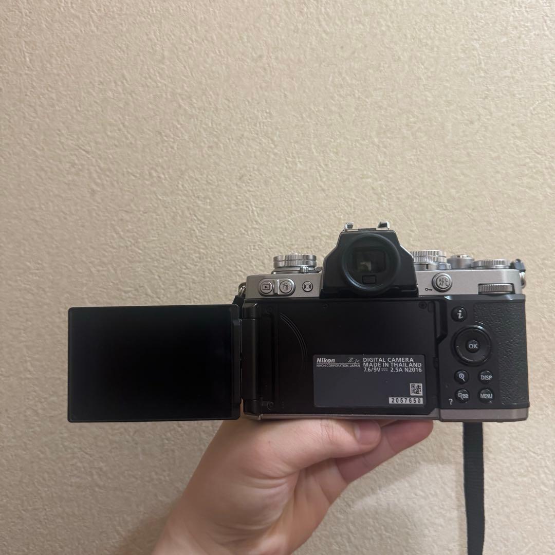Nikon ニコン Z fc 【付属品、レンズ付】