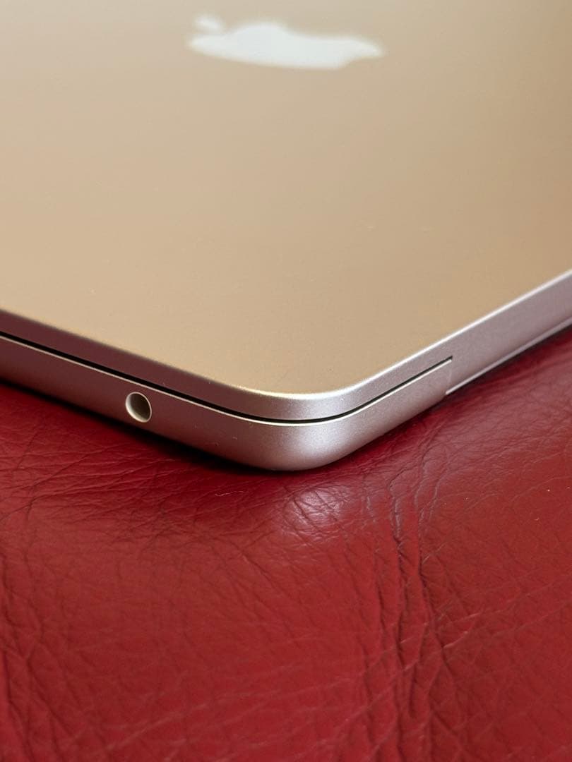 【美品中古】MacBook Air M2 8GB 256G