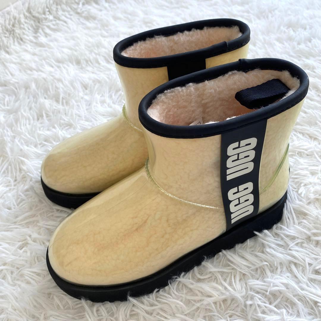 UGG アグ　レインブーツ　ボア　クリア　ベージュ　クリーム　ロゴ入り　長靴