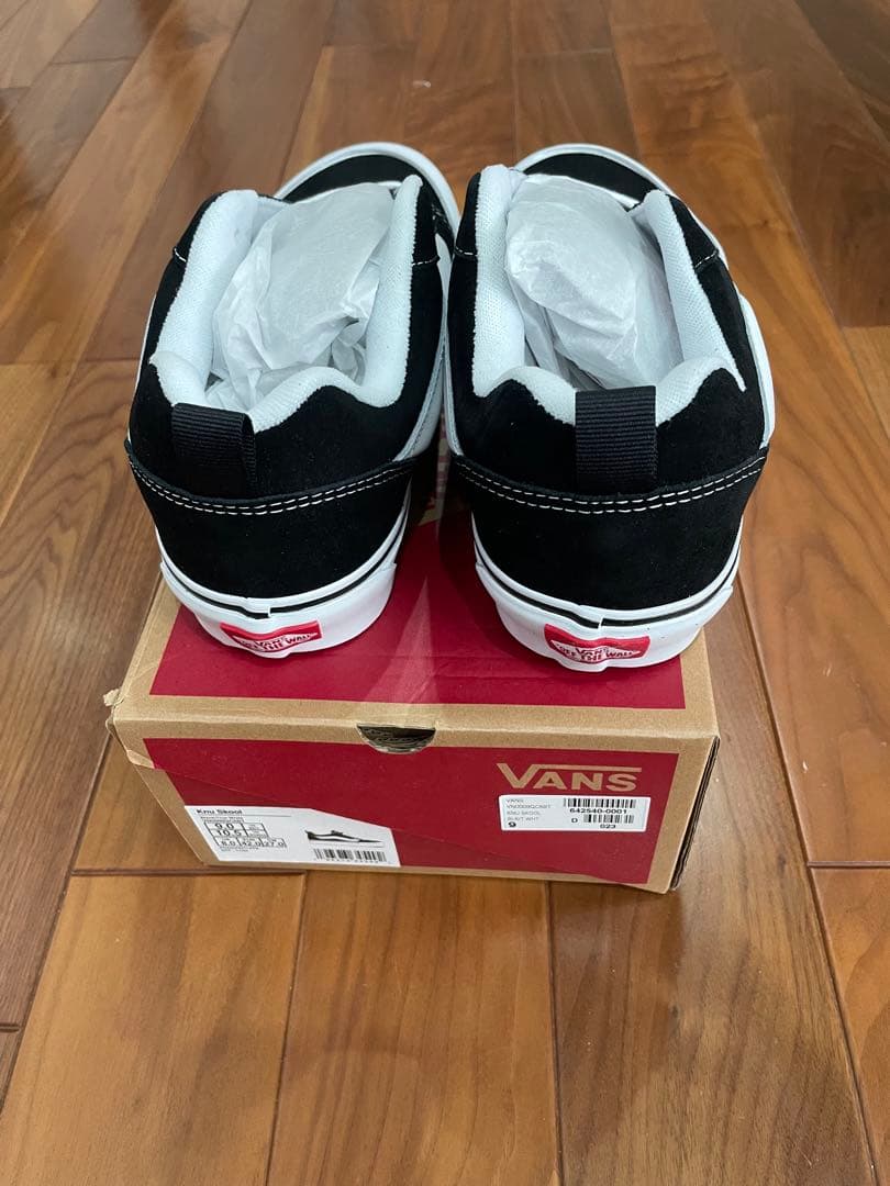靴 VANS KNU SKOOL