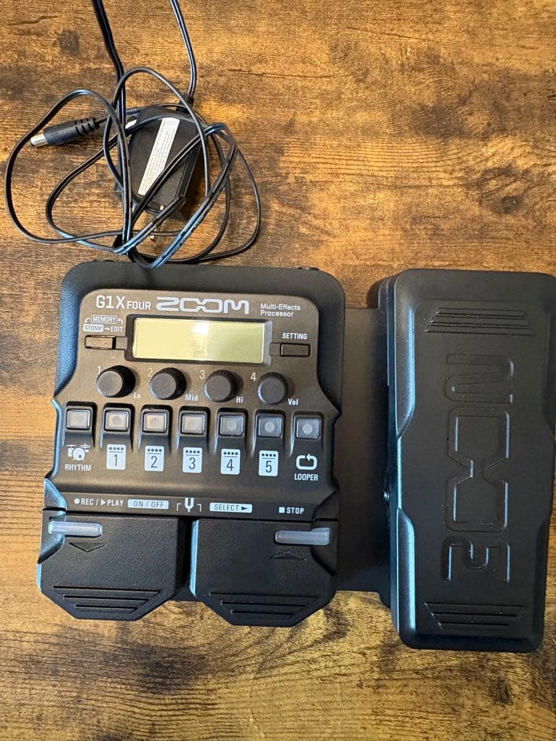 ZOOM G1X FOUR マルチエフェクター アダプター付き