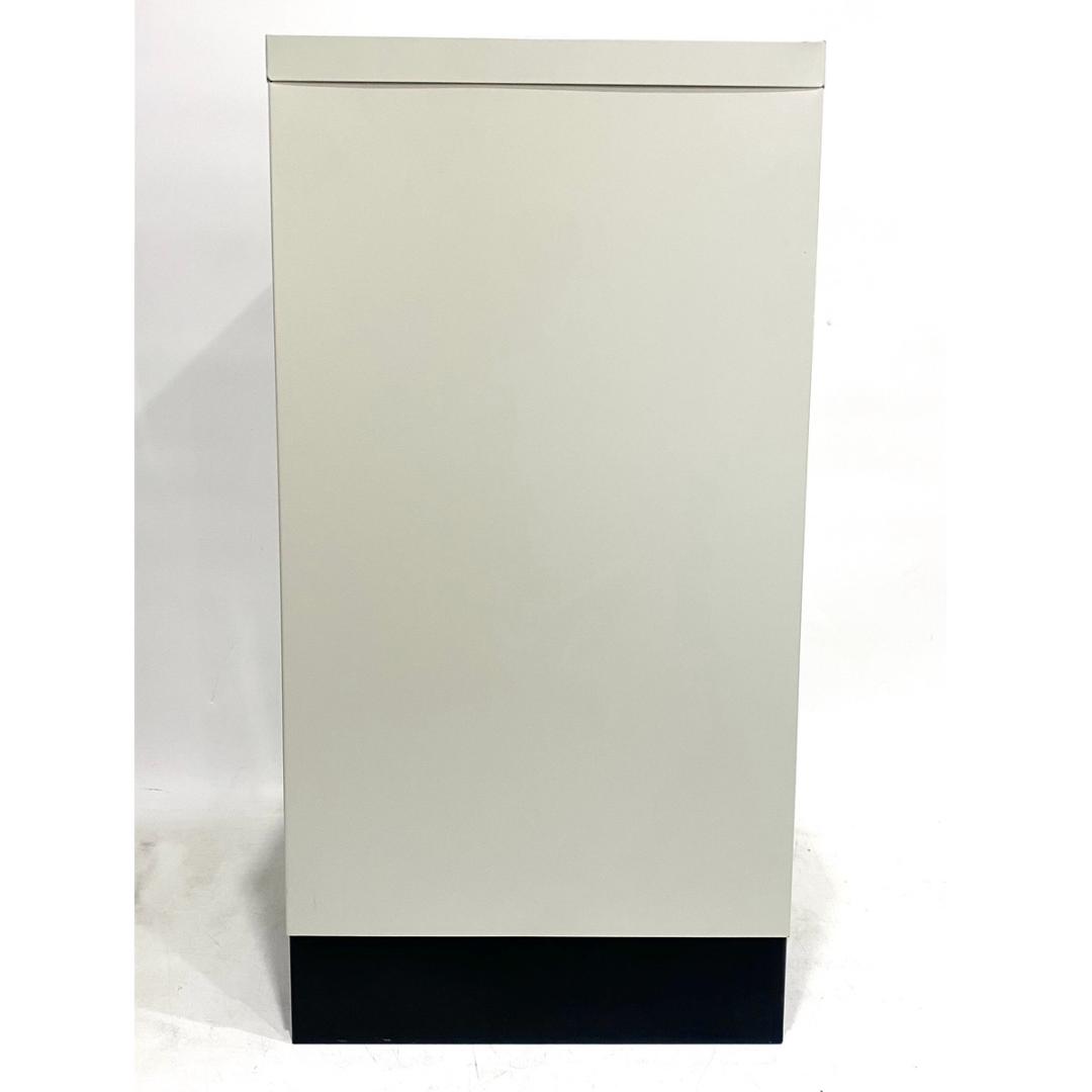 美品！ BISLEY ビスレー 鍵付き ロッカー キャビネット