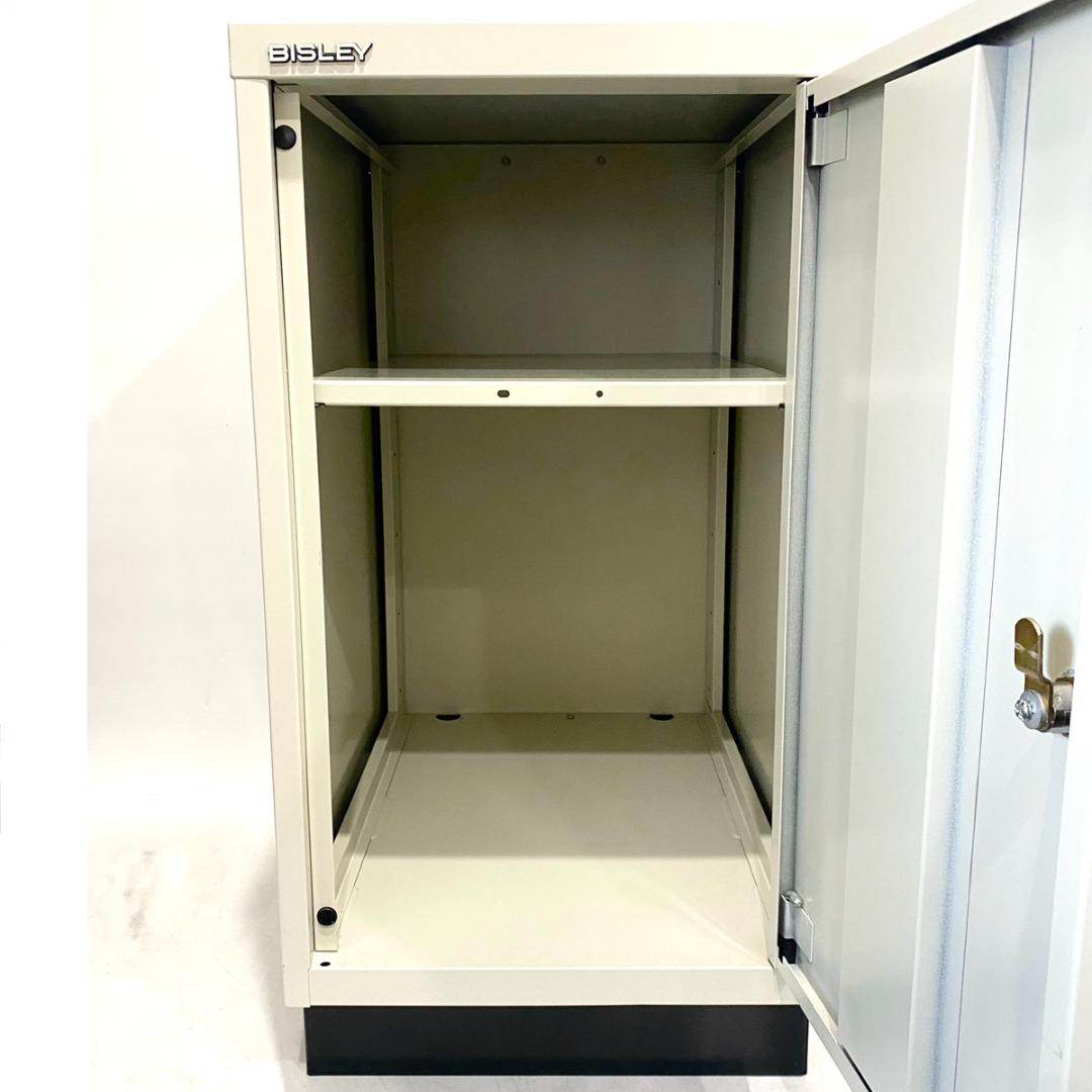美品！ BISLEY ビスレー 鍵付き ロッカー キャビネット