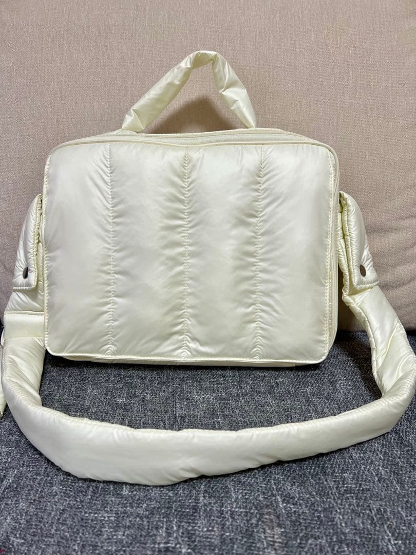 美品　calin カラン　マザーズバッグ　マグネット