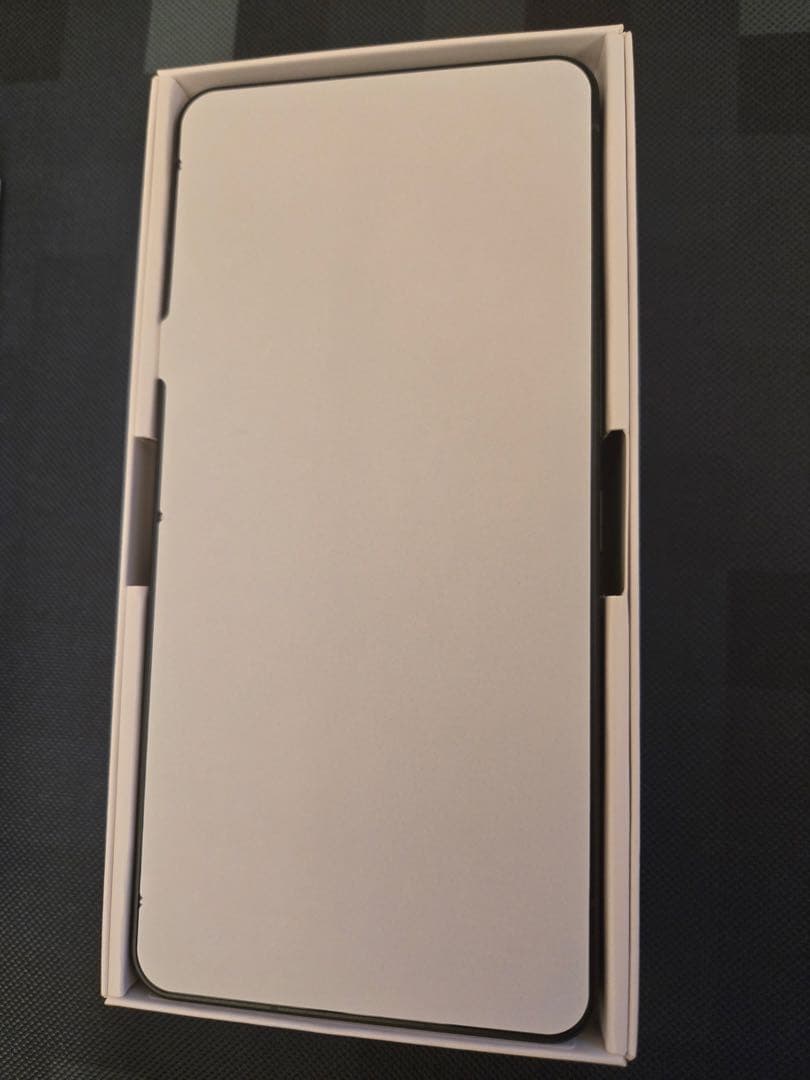 【新品未使用】AQUOS R8 pro simフリー