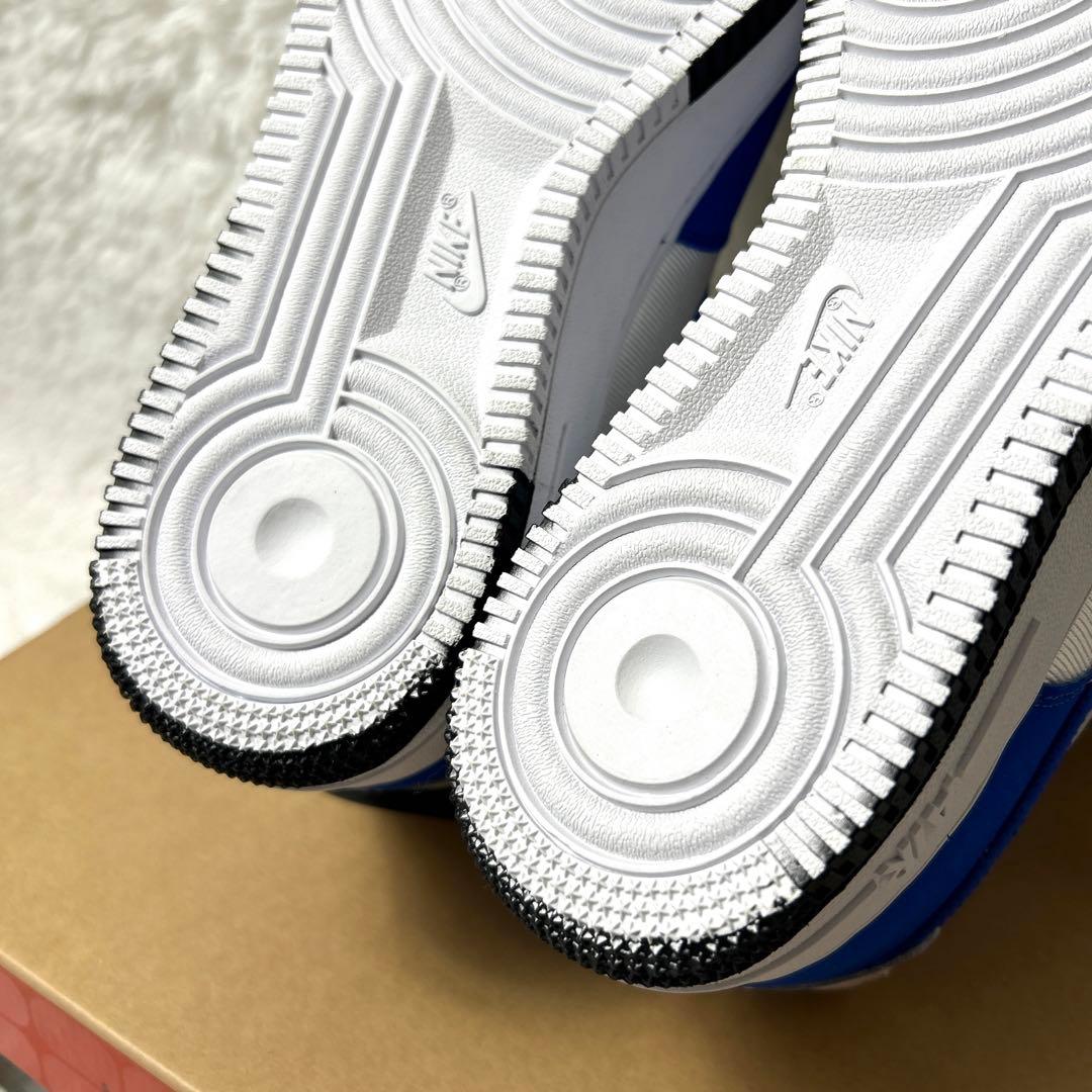 【新品箱付き】NIKE AIR FORCE 1 '07 LV8 26cm