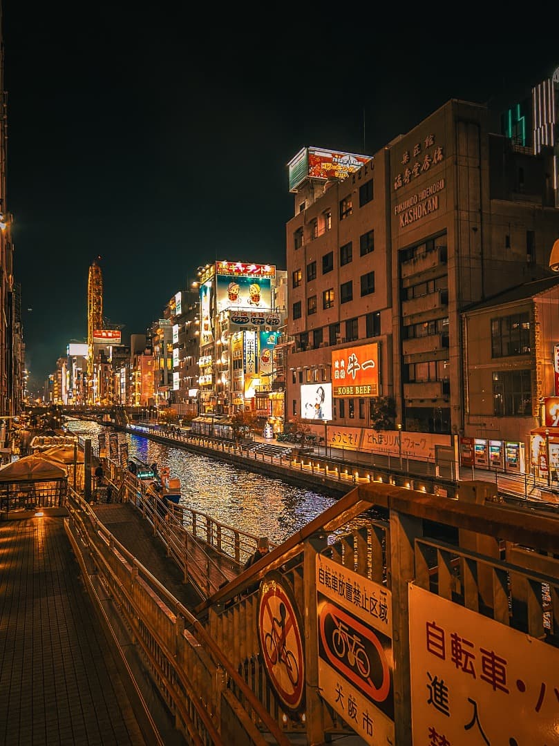 美品Sony a6400 INTERNATIONAL Sony 16-50mm