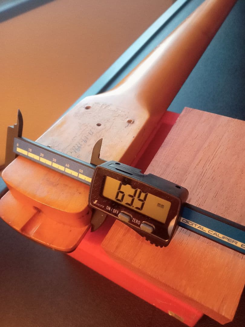 Art Tech製 フレットレスジャズベースネック