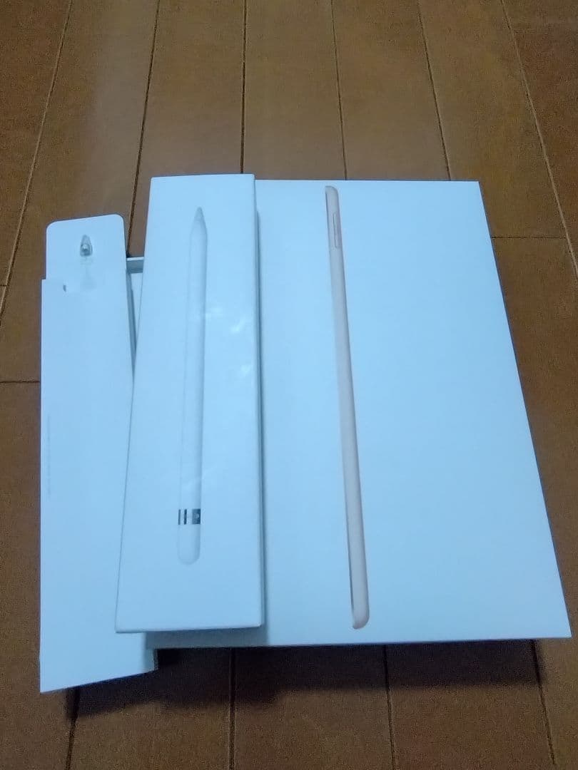 ゾロさん専用)iPad 第6世代+Appleペンシル 箱付き