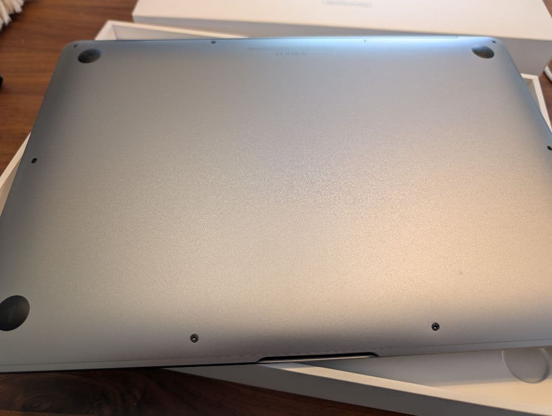 MacBook Air M1 (2020) 8GB 512GBバッテリー100%