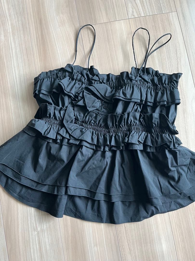 MECRE フリルキャミソール ブラック F