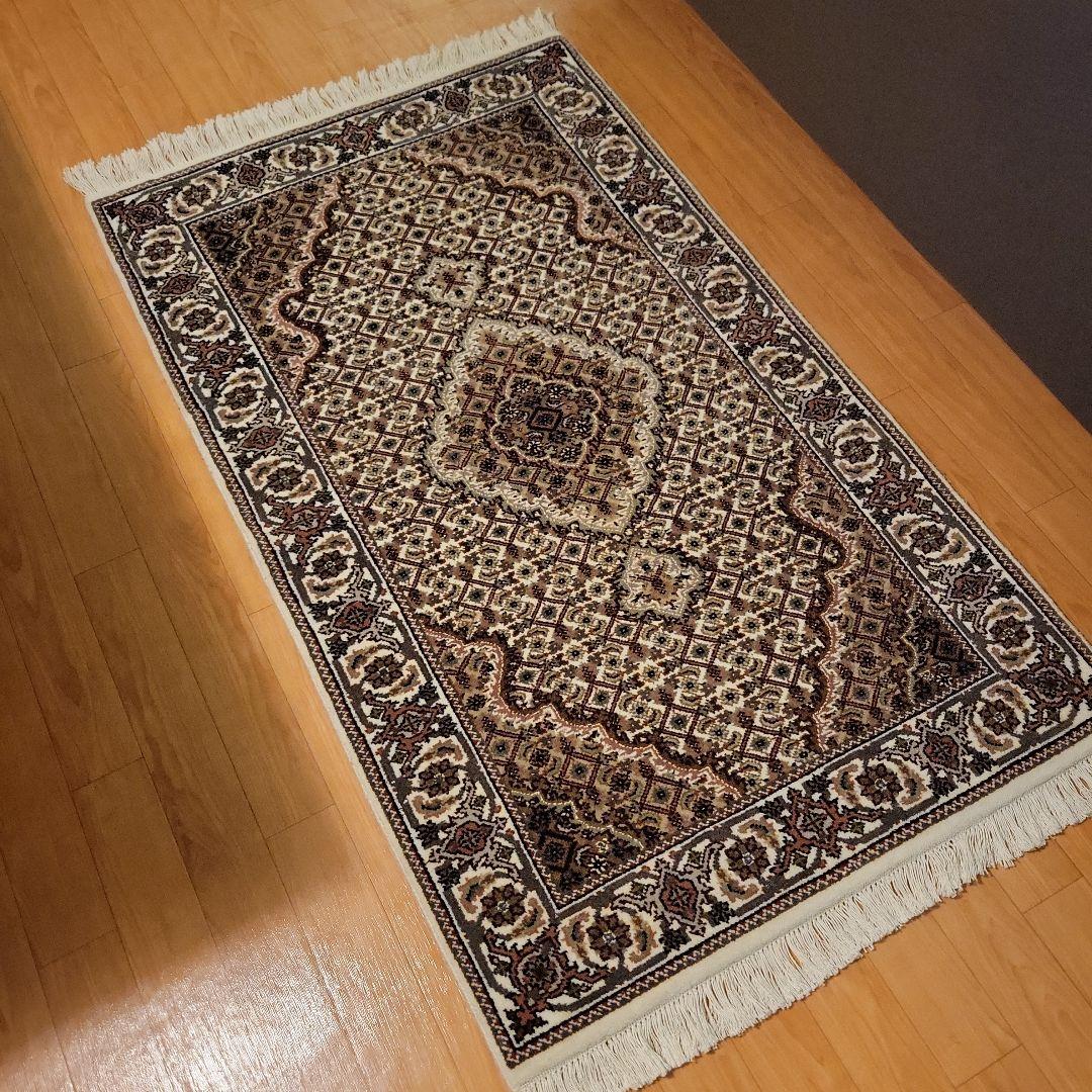 インド 緞通 手織絨毯 タブリーズ マヒ ウール プレーベル