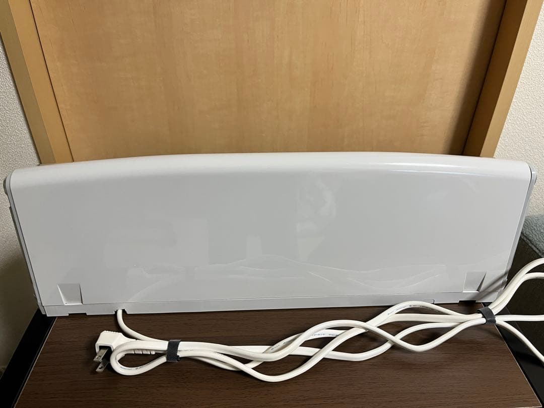 美品コロナ ウォールヒート 遠赤外線壁掛けヒーター　CHK-C126A