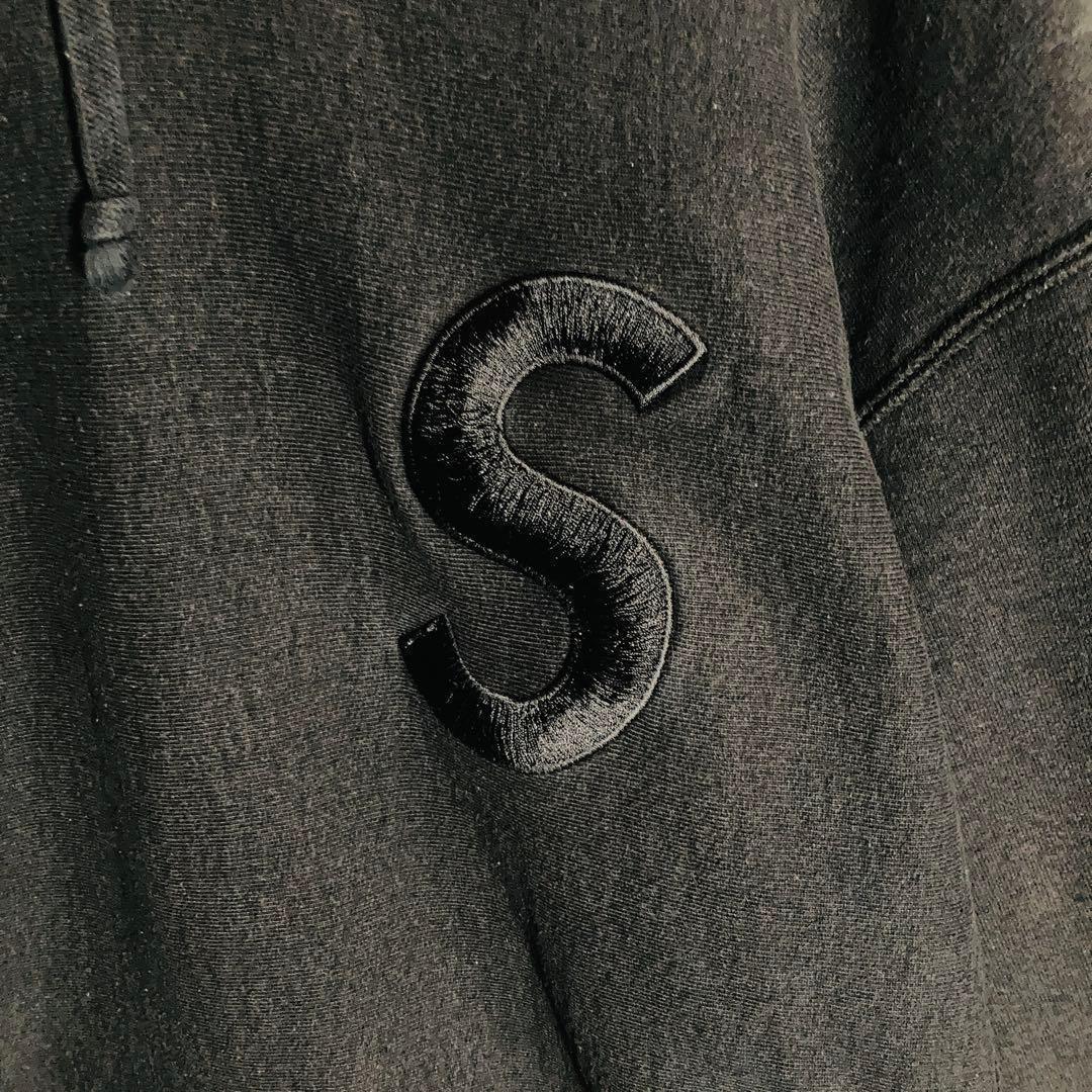 【カナダ製】シュプリーム⭐️Sロゴ刺繍　パーカー　正規品鑑定済　L相当　入手困難