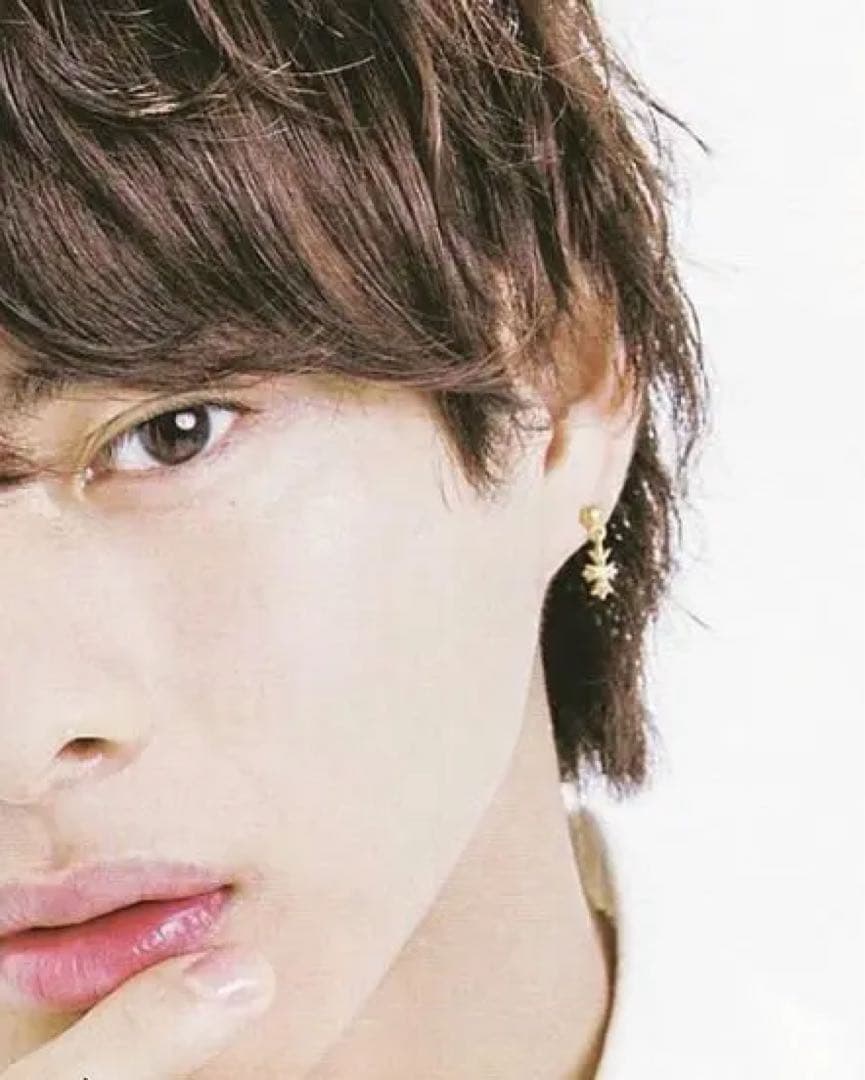 本日限定価格インボイス原本付きクロムハーツ TINY E CH PLSピアス美品