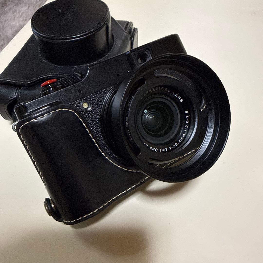 FUJIFILM X10 ブラック