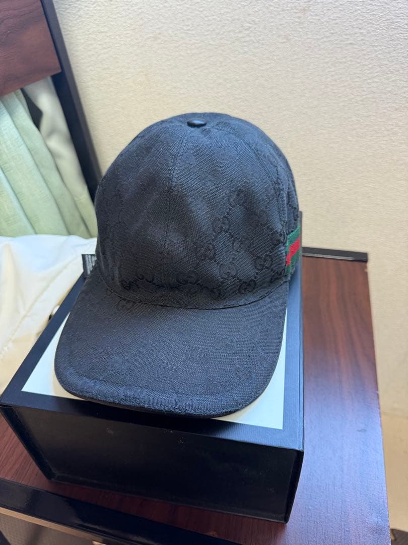 Gucci ブラック ベースボールキャップ M 58