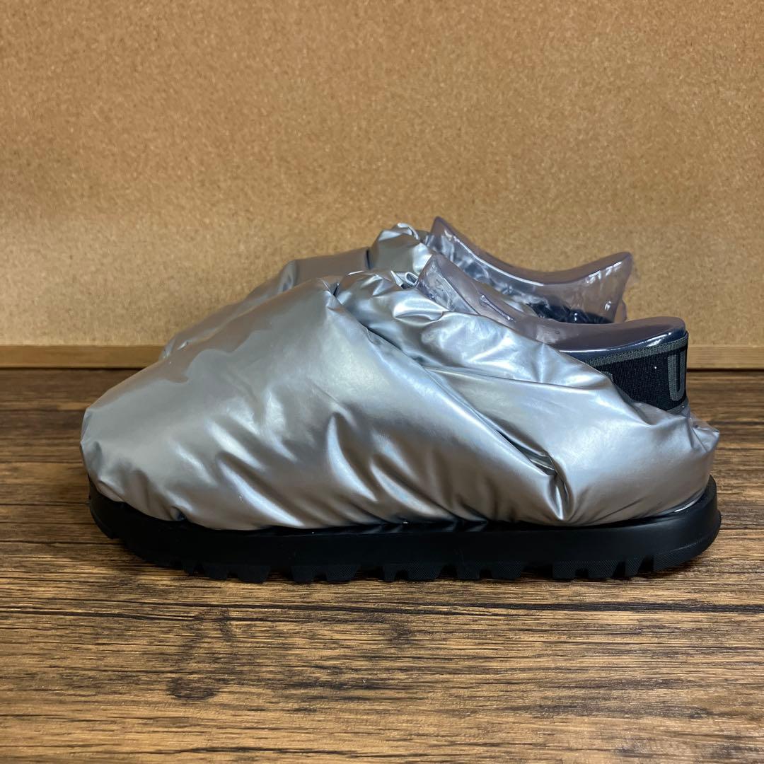 （K25824）★未使用★ UGG アグ スペース スライダー 24㎝