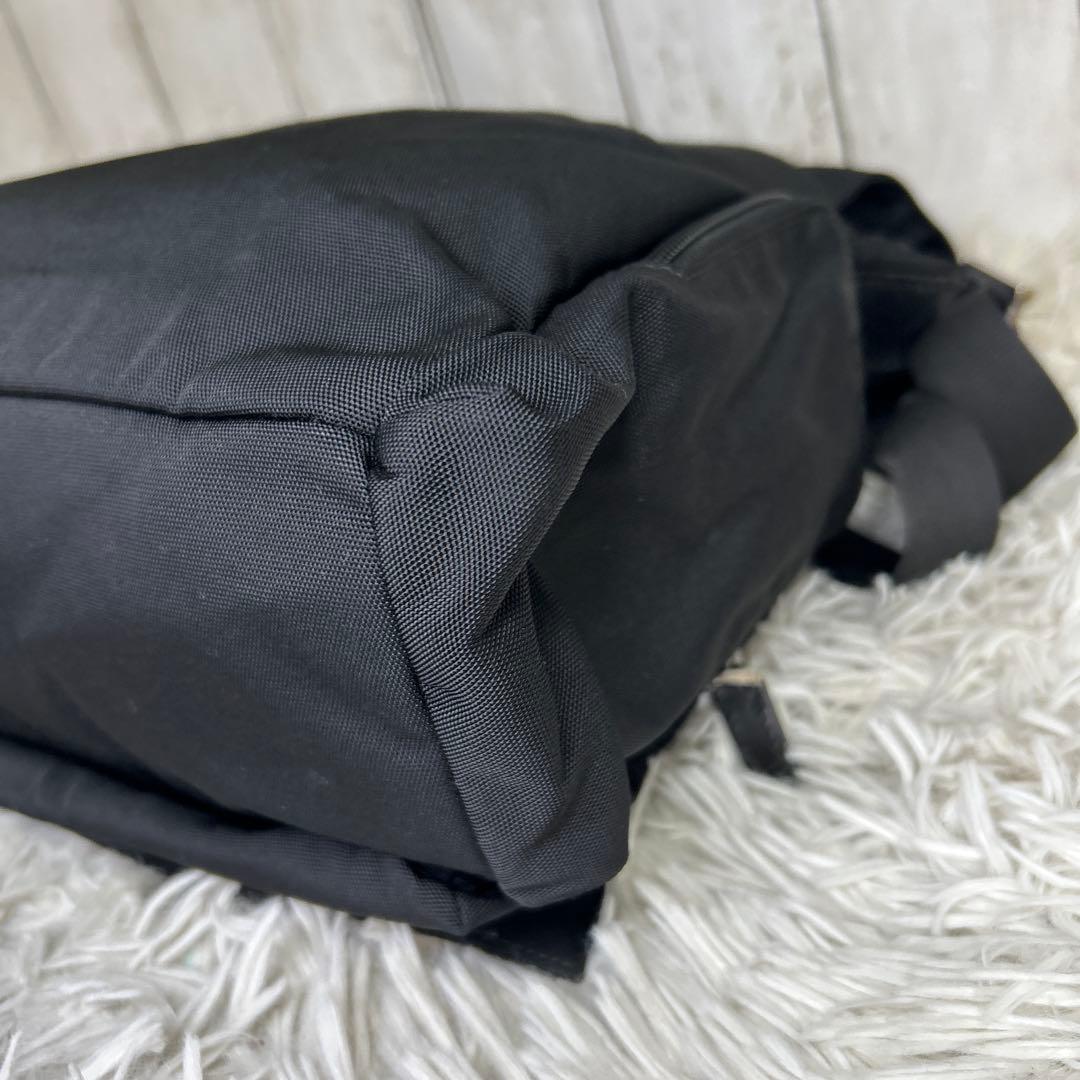 GUCCI ロゴ　ナイロン ショルダーバッグ　メッセンジャーバッグ　ブラック