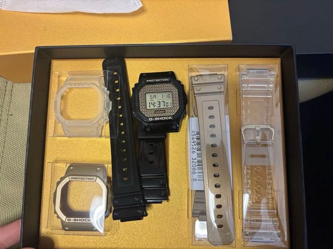 時計 G-SHOCK DWE-5600HG-1JR