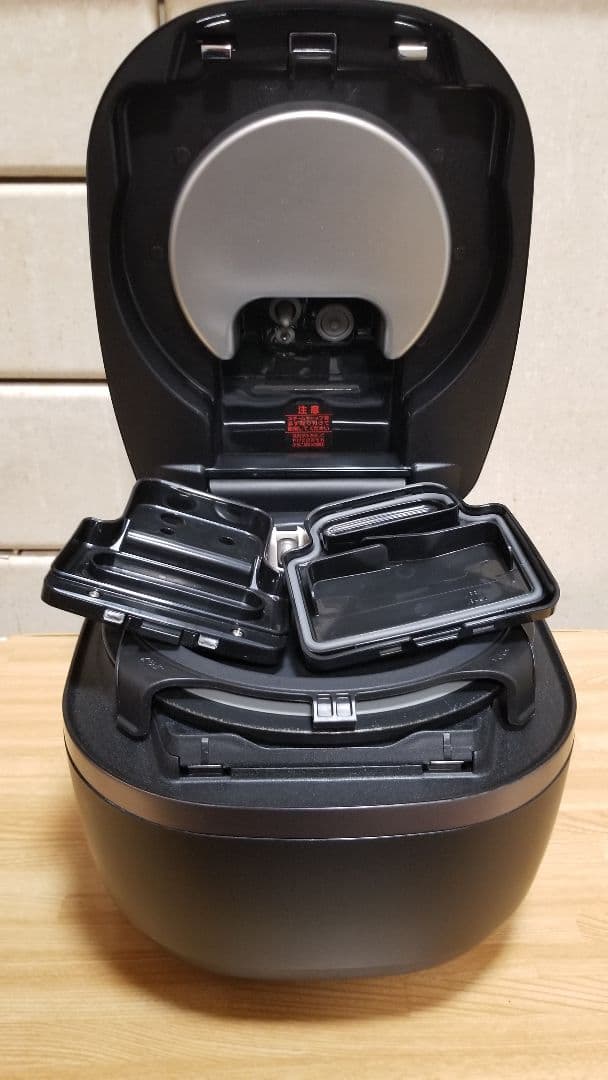 ☆2020年製☆土鍋ご泡火炊き☆タイガー圧力IH炊飯器 タッチパネル操作