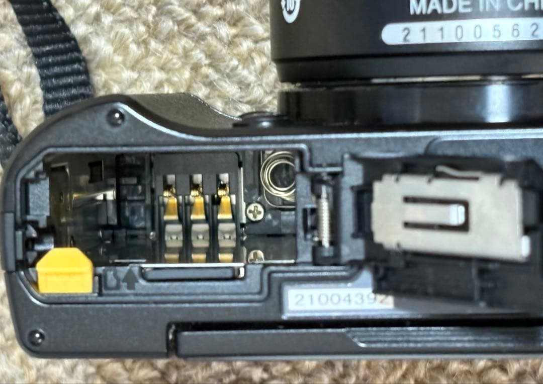 Nikon 1 J5ダブルレンズキット & NIKKOR 30-110mmレンズ