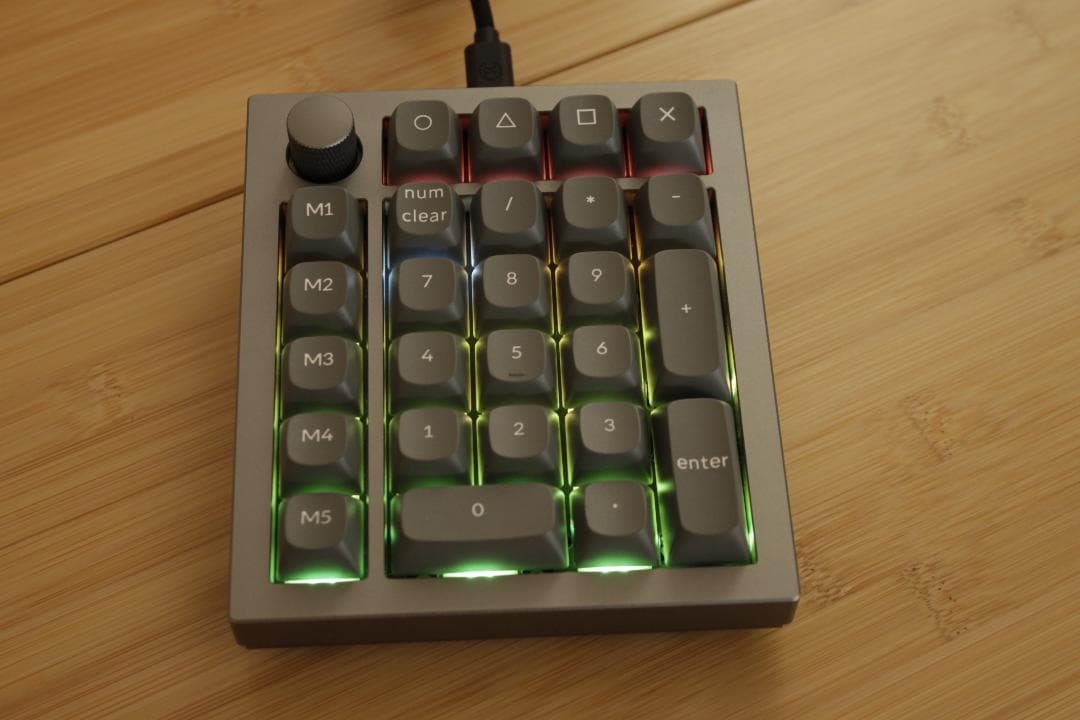 【Keychron】Q0 Plus テンキー シルバー 純正ダストカバーつき