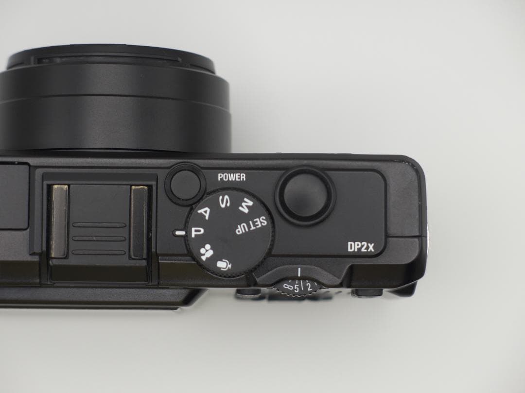 シグマ　コンデジ　SIGMA DP2x